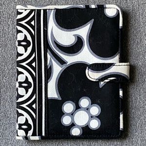 VERA Bradley Passport Wallet Black/White/Gray